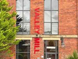 External- click for photo gallery